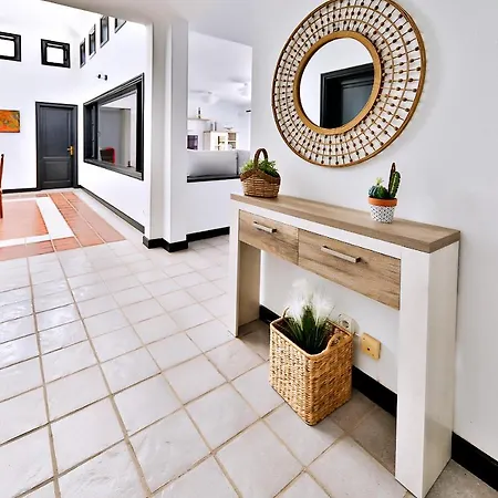 Sea Star Lanzarote فيلة بلايا بلانكا