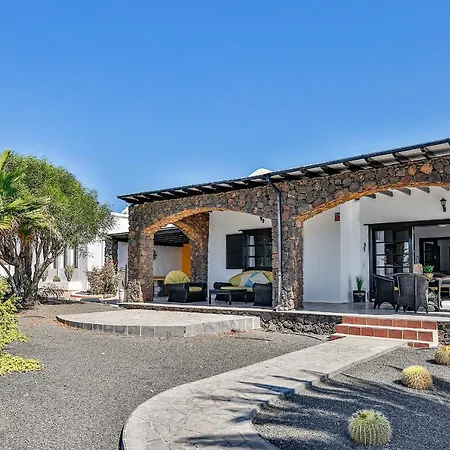 Sea Star Lanzarote * بلايا بلانكا